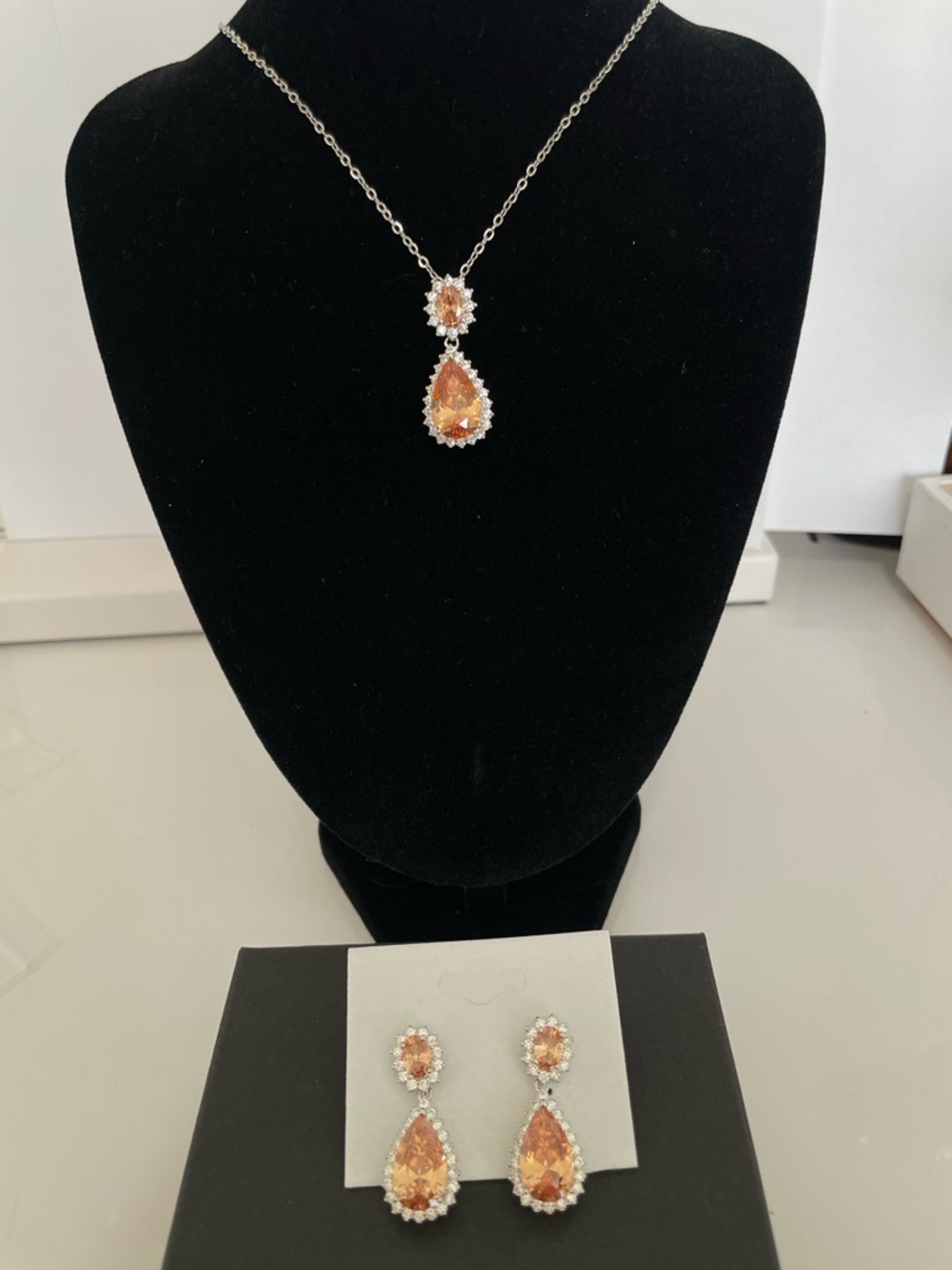 Women's Citrine orange Teardrop Pendant Necklace and Earring Set